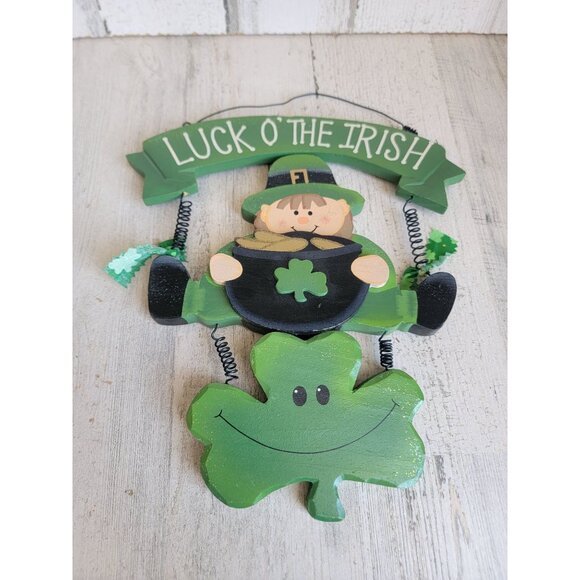 Wooden hanging sign Luck of the Irish St Patrick's Day leprechaun gold - Picture 6 of 9